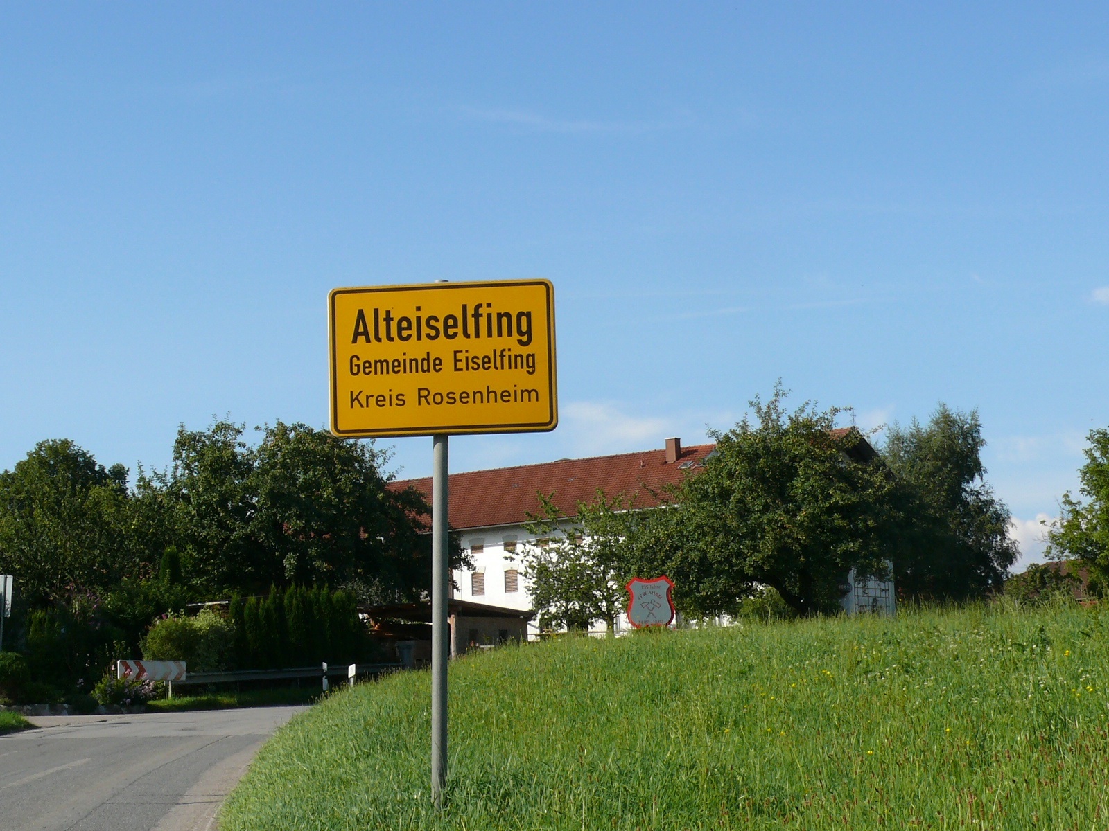 Dorfschild Alteiselfing